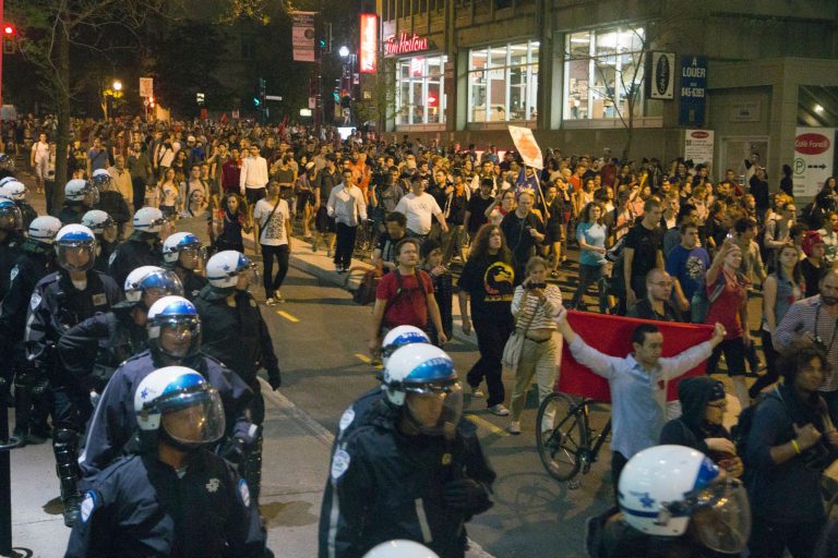 Trentième Manifestation nocturne de suite à Montréal