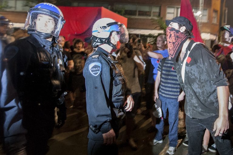 1er jour de campagne, 100e soir de manifestation