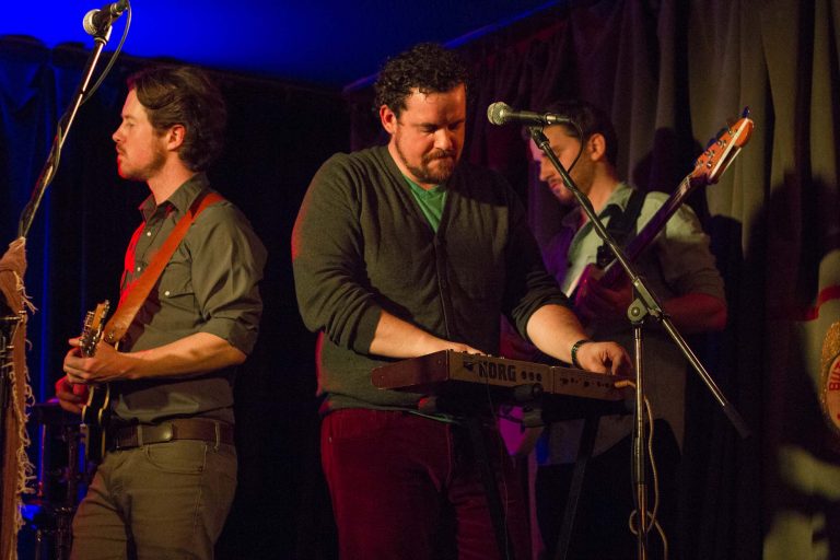 Une lumière dans la tempête