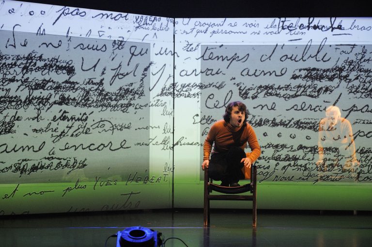 « Je te regarde et je me vois mourir »