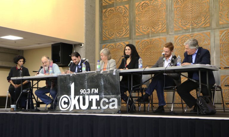 Débat et des hauts