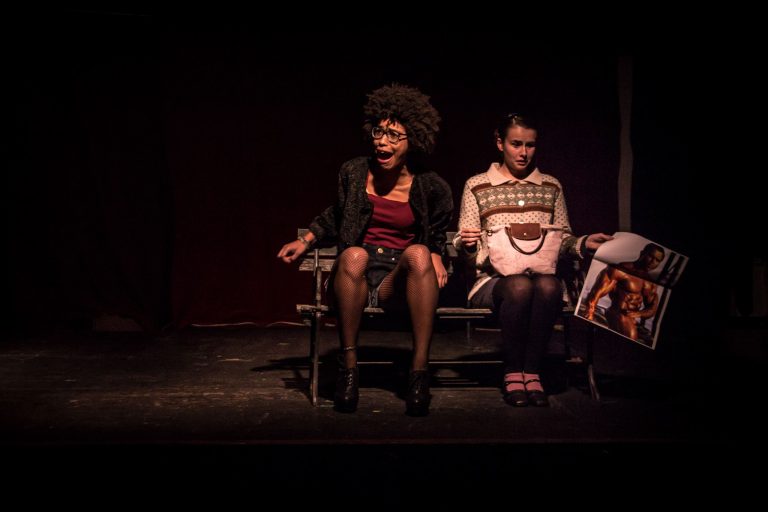 Veuillez-vous rapprocher de la bordure du quai