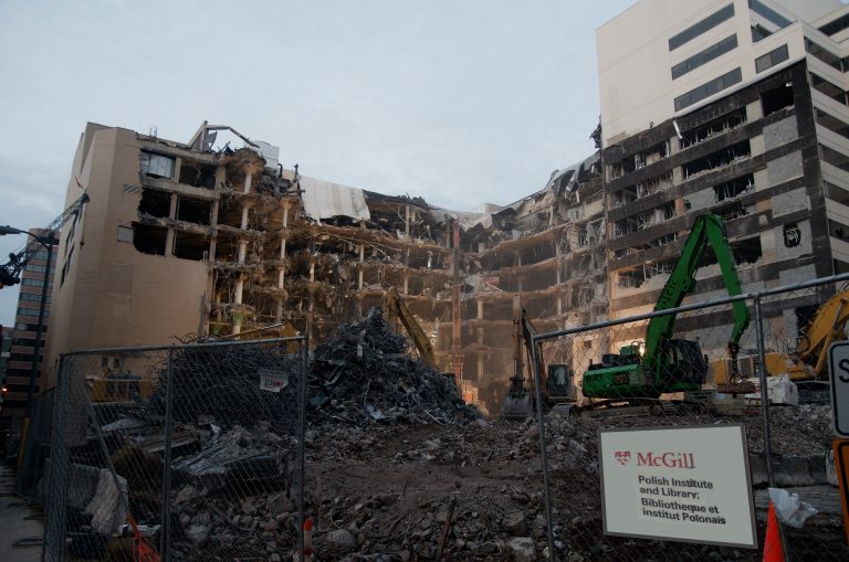 Une pétition pour sauver la bibliothèque de l’Institut Polonais