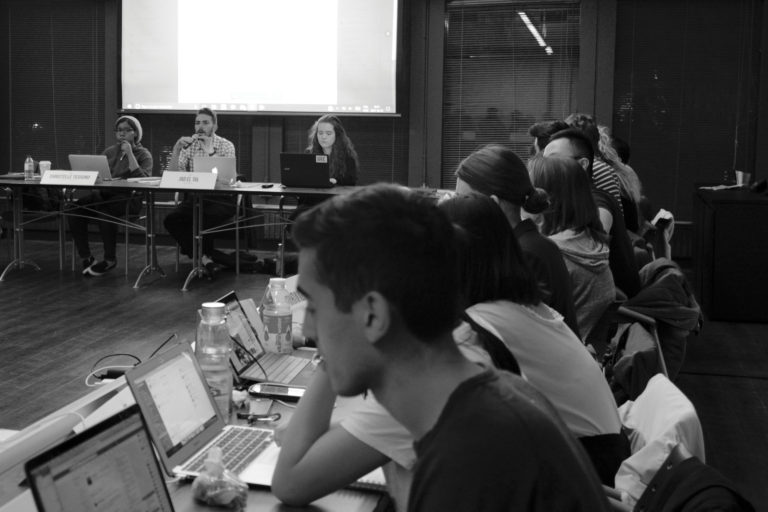 Dernier Conseil législatif à Shatner