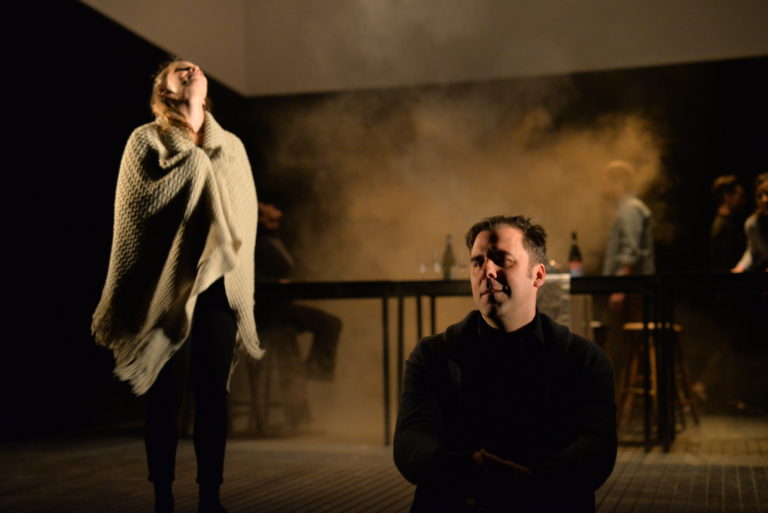 Le déclin s’invite au théâtre