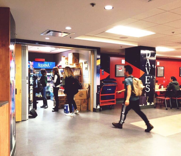 Un nouveau rival au Dave’s store