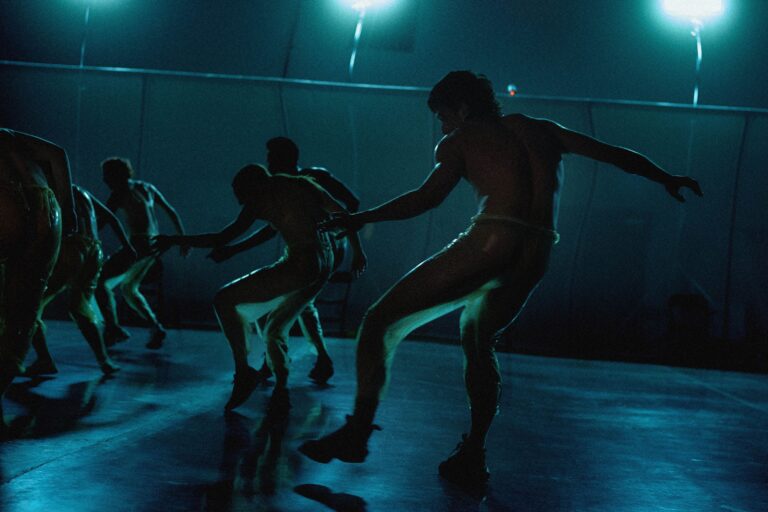 Danser l’artificialité