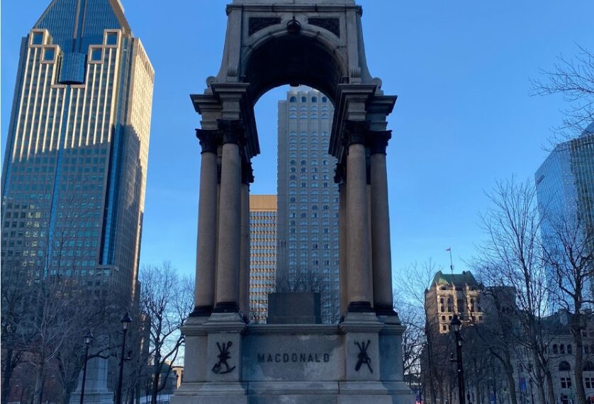 John A. MacDonald réinstallé ?