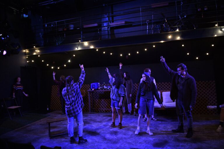 Coup d’État au théâtre