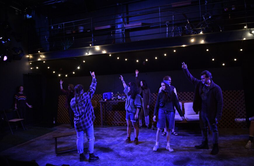 Coup d’État au théâtre
