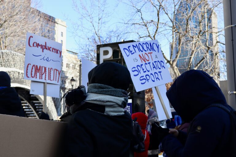 Les Montréalais demandent le départ de l’ICE